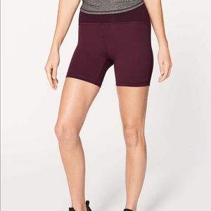 Lululemon train times 6” shorts